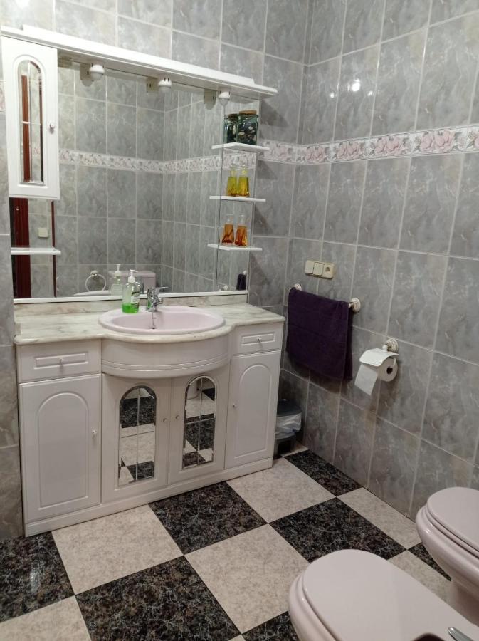 Apartamento Turistico Antigua Universidad 알마그로 외부 사진