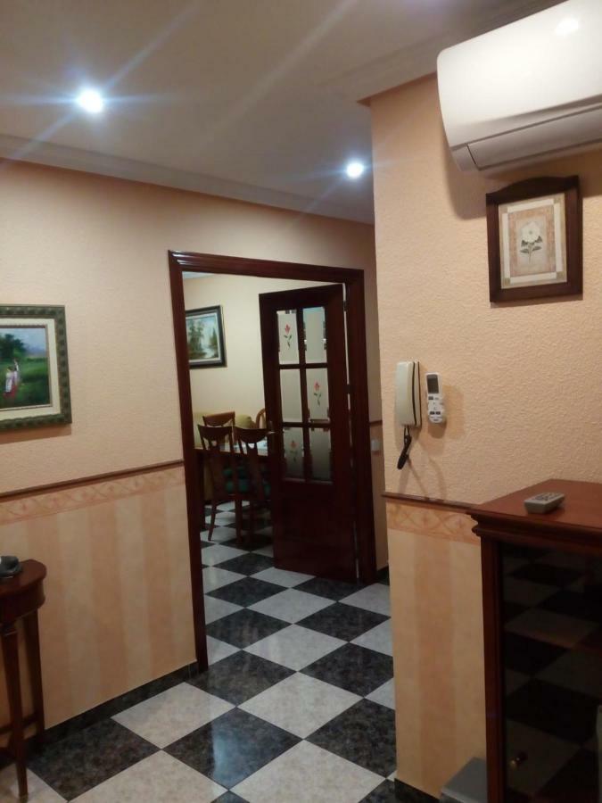 Apartamento Turistico Antigua Universidad 알마그로 외부 사진