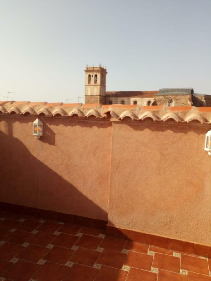 Apartamento Turistico Antigua Universidad 알마그로 외부 사진